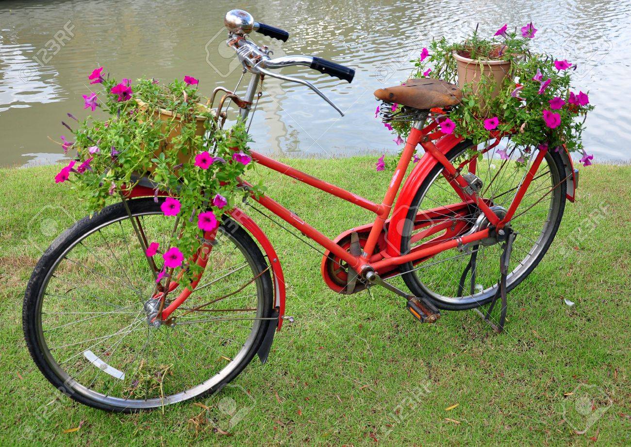 真っ赤 な 自転車