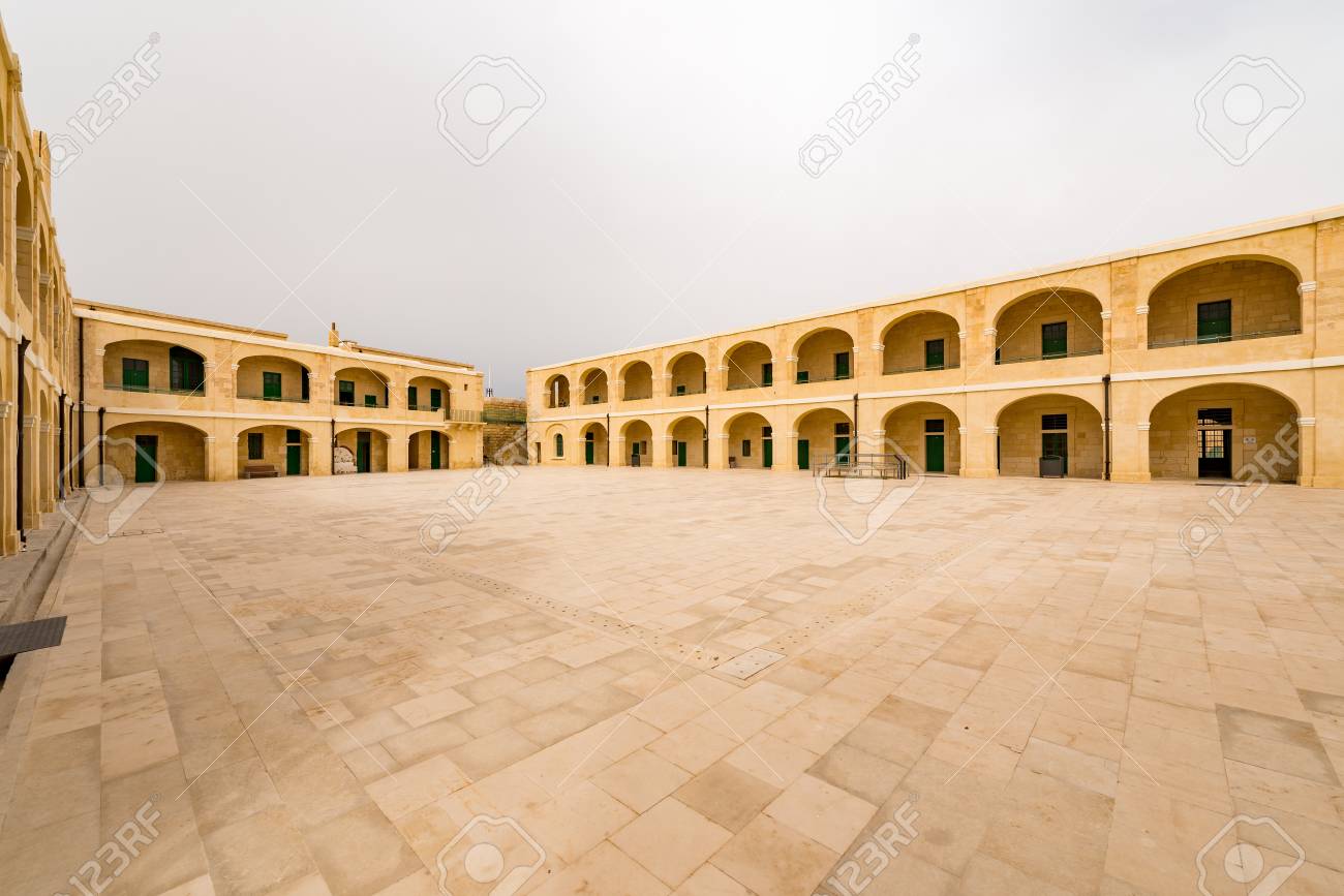 etiam-dictum-ipsum-a-felis