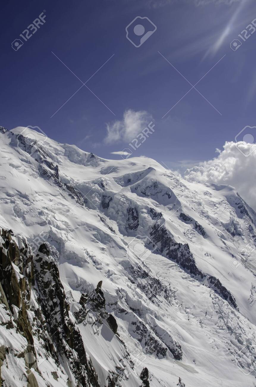Chamonix. Mont Blanc. mountain. snow - 128254334 Chamonix. Mont Blanc. mountain. snow - 128254334