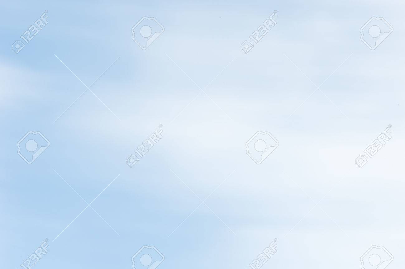 抽象的な背景をぼかし ミニマルな淡いパステル ブルーと白のストライプ の写真素材 画像素材 Image 抽象的な背景をぼかし ミニマルな淡いパステル ブルーと白のストライプ の写真素材 画像素材 Image