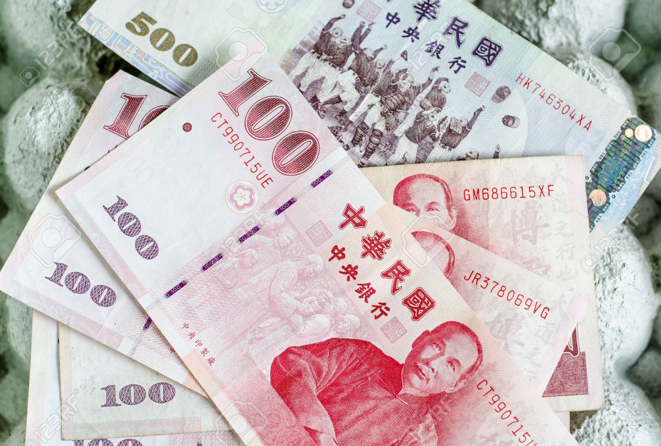 100 및 500 대만 달러 지폐 로열티 무료 사진, 그림, 이미지 그리고 스톡포토그래피. Image 29086974