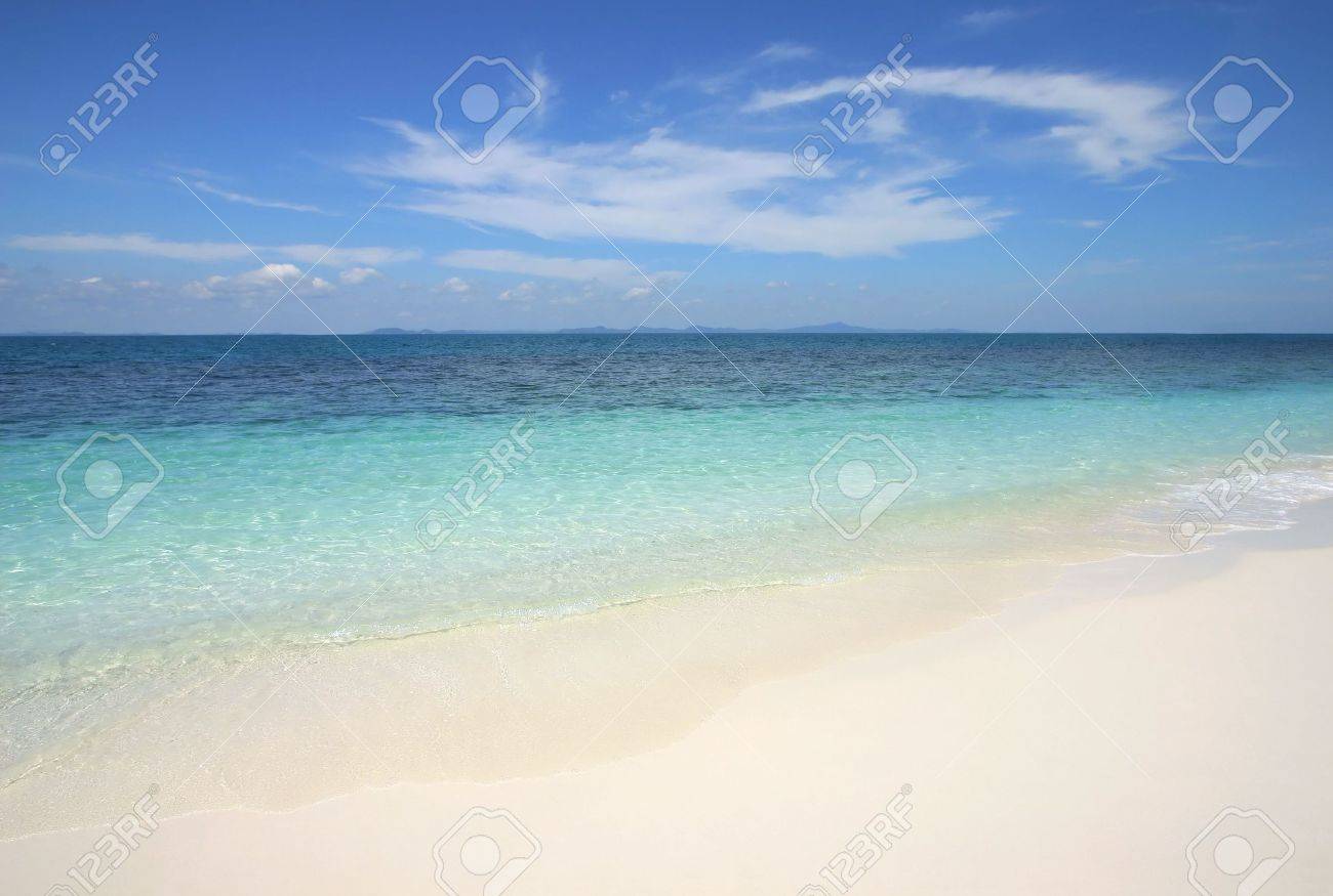 Tropical Paradise White Sandy Beaches And Crystal Clear Waters