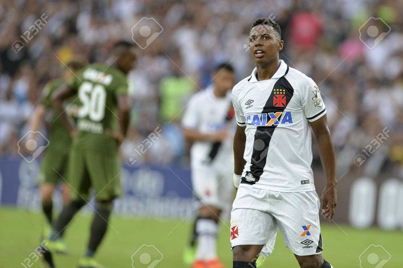 リオ ブラジル 17 年 10 月 21 日 バスコと Coritiba のマラカナン スタジアムでブラジル全国選手権での試合でウェリントン選手 の写真素材 画像素材 Image