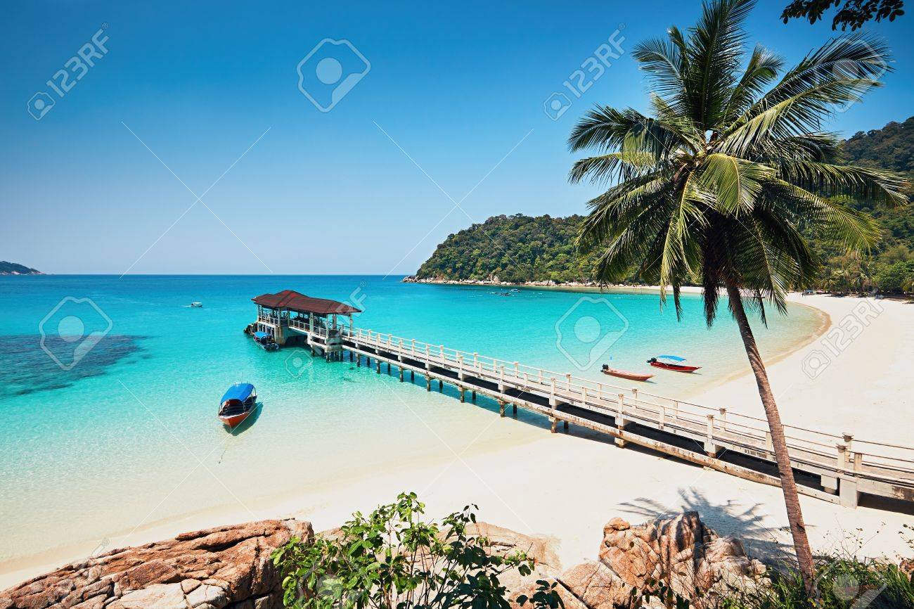 Sunny day on the idyllic beach. Perhentian Islands in Malaysia. - 75865441 Sunny day on the idyllic beach. Perhentian Islands in Malaysia. - 75865441