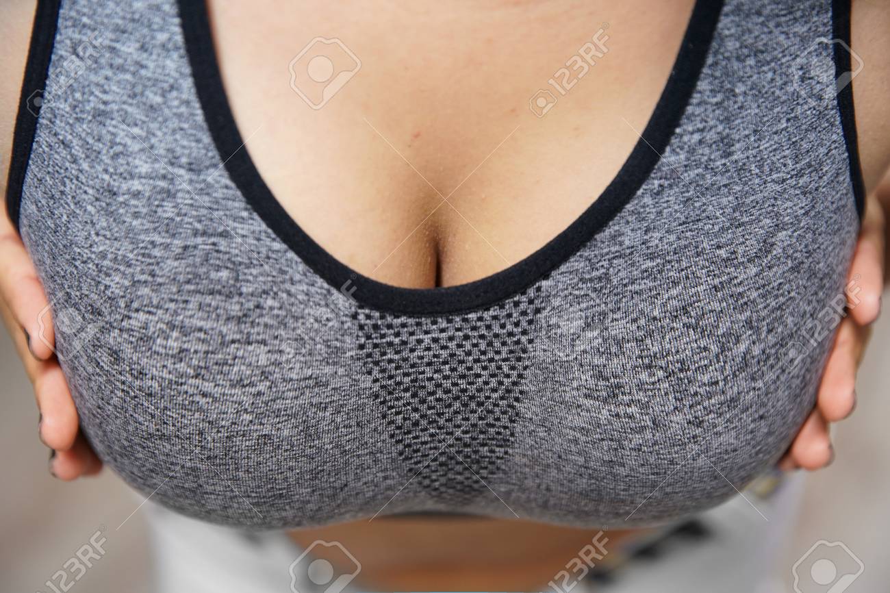 Big Boobs Girls Lick Dick And Pissing Big Boobs Girls Lick Dick And Pissing