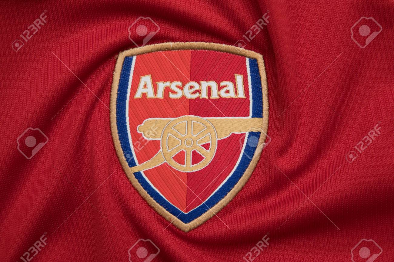 バンコク タイ 8 月 23 日 8 月サッカー ジャージにアーセナルのロゴ 23 17 の写真素材 画像素材 Image バンコク タイ 8 月 23 日 8 月サッカー ジャージにアーセナルのロゴ 23 17 の写真素材 画像素材 Image