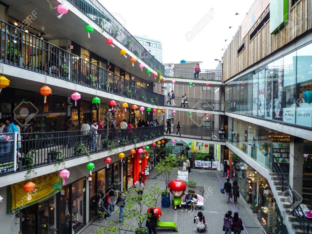 ソウル 韓国でのショッピング モール の写真素材 画像素材 Image ソウル 韓国でのショッピング モール の写真素材 画像素材 Image