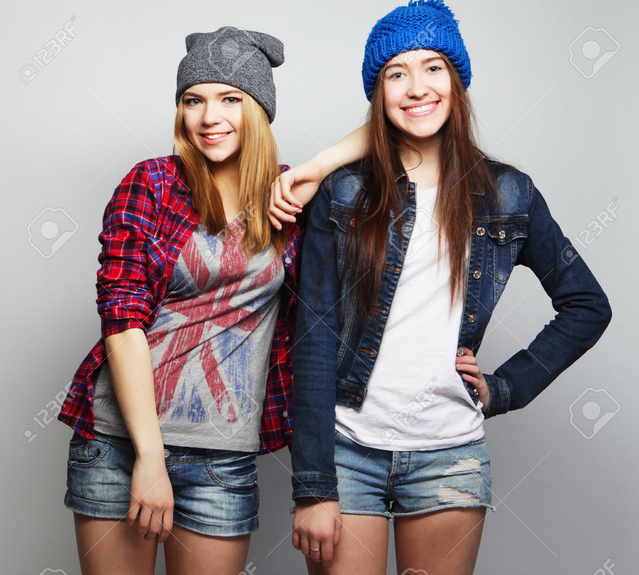 Girls stylish photos with hats recommend dress for autumn in 2019 Girls stylish photos with hats forecasting to wear for spring in 2019