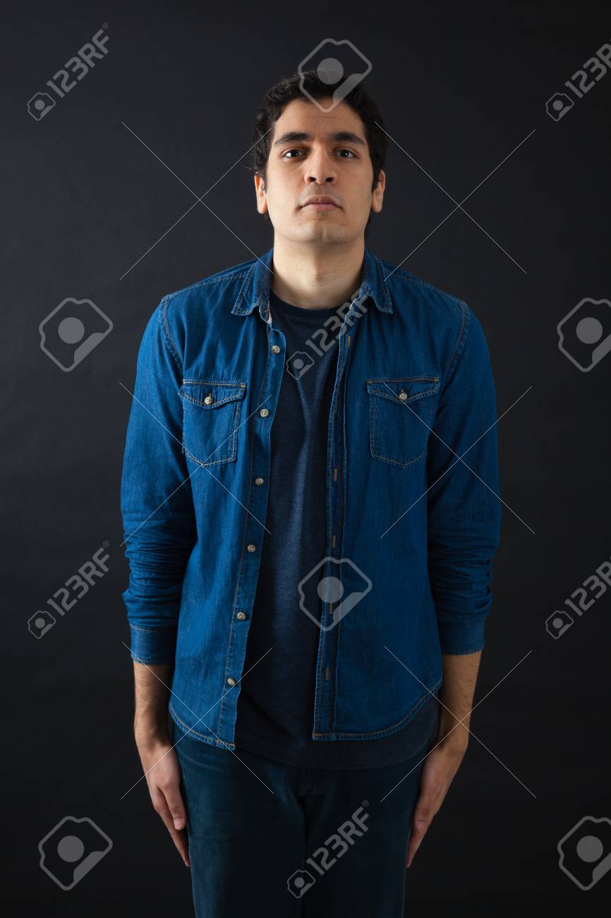 Hombres Haciendo Diferentes Expresiones En Diferentes Conjuntos De Ropa: La Atención Fotos, Retratos, Imágenes Y Fotografía De Archivo Libres De Derecho. Image 42624221.