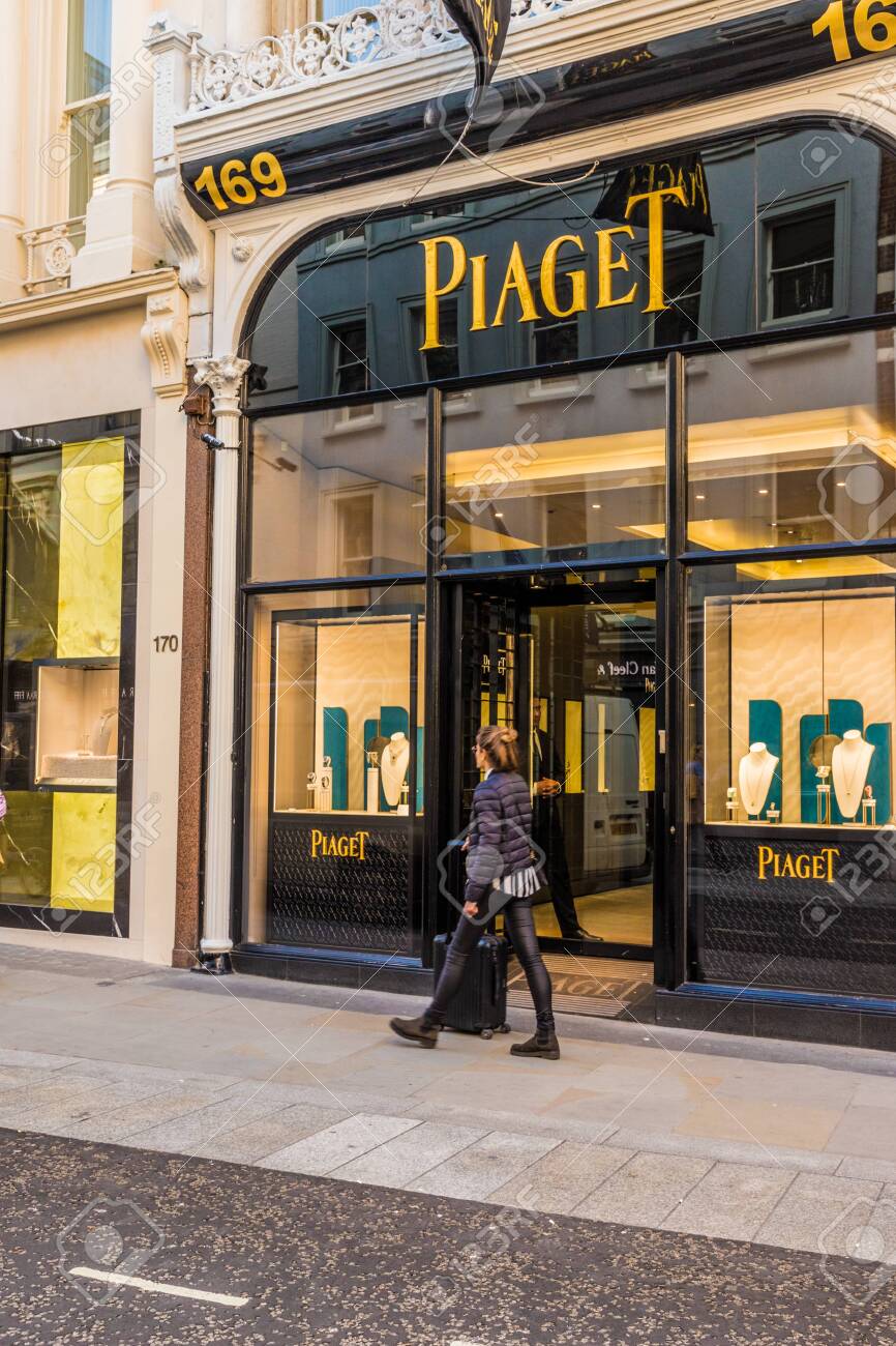 piaget store