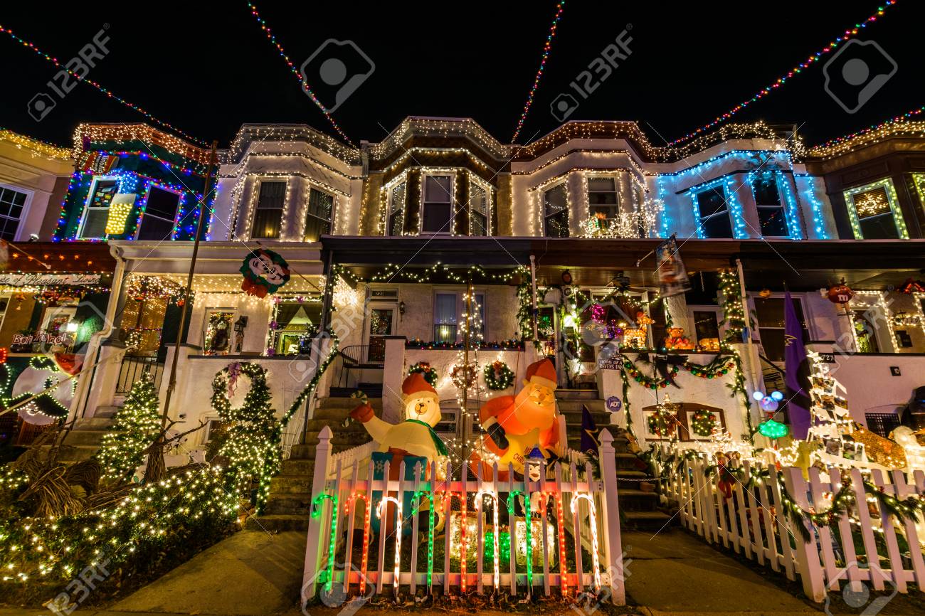 Hampden Christmas Lights 2022 Holiday/ Christmas Lights On Building In Hampden, Baltimore Maryland At  Night Stock Photo, Picture And Royalty Free Image. Image 71432113.