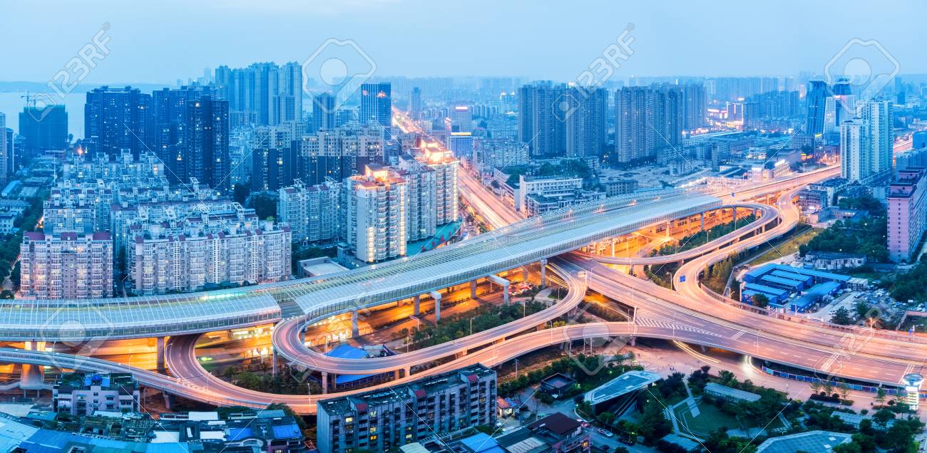 Resultado de imagem para Vista panoramica de Wuhan