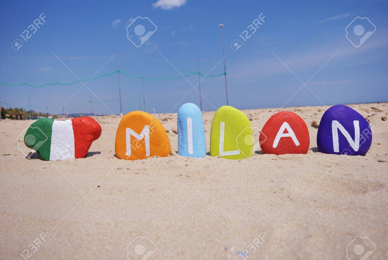 カラフルな石にミラノ イタリアお土産 の写真素材 画像素材 Image