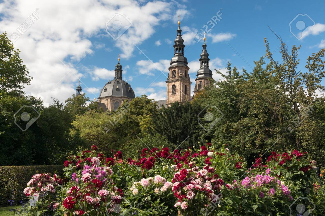 Dahlia garden in front of the cathedral of Fulda, Hesse, Germany - 85023081 Dahlia garden in front of the cathedral of Fulda, Hesse, Germany - 85023081