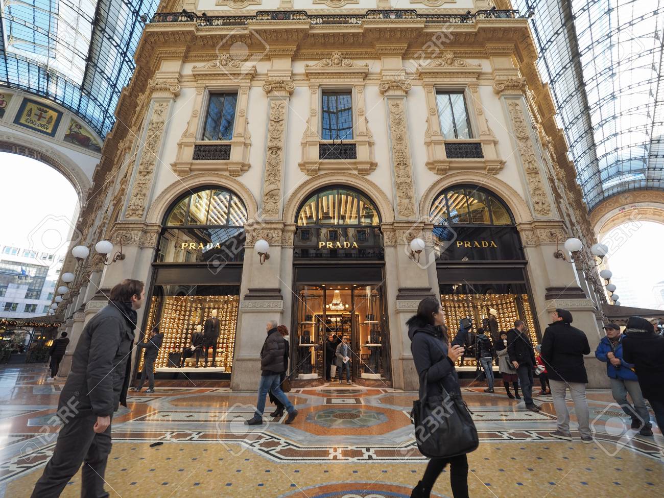 prada galleria vittorio emanuele ii