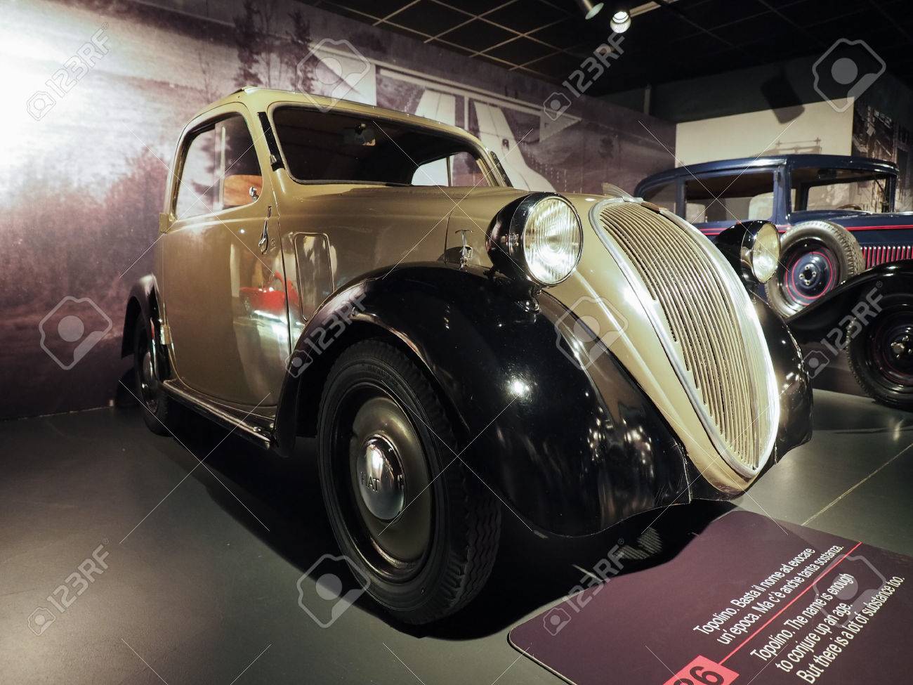 トリノ イタリア 17年 1 月年頃 ヴィンテージ トポリーノ車博物館 Dell 自動車 意味国立自動車博物館自動車博物館 の写真素材 画像素材 Image