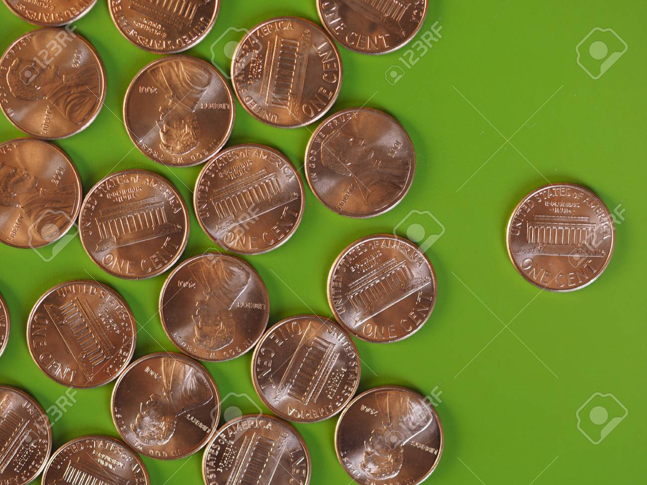 1 セント ドル コインはお金 米ドル コピー領域をアメリカ合衆国の通貨 の写真素材 画像素材 Image 77106324