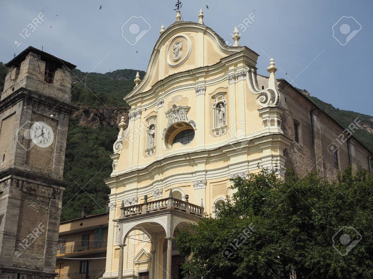 baroque parish church of gesu risorto o ss salvatore meaning