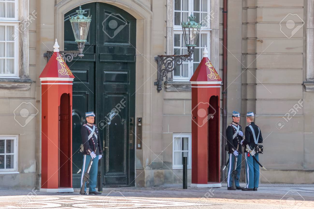Amalienborg Slot Changing Of The Guard
