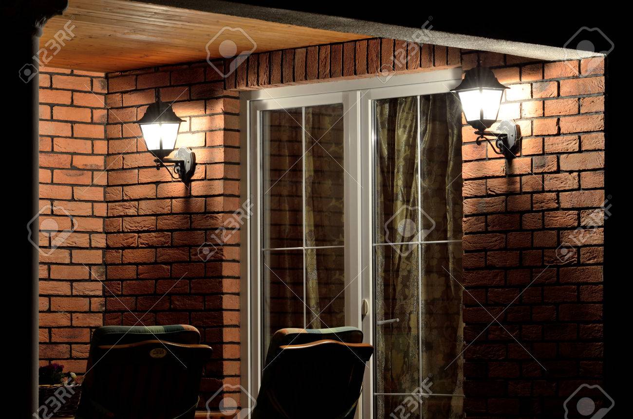 Modernes Haus Gartenterrasse Terrasse Gesaumt Mit Ziegelsteinen