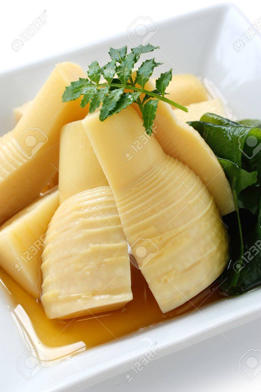 Cotto Germogli Di Bambù, Cucina Giapponese Foto Royalty Free ... Cotto Germogli Di Bambù, Cucina Giapponese Foto Royalty Free ...