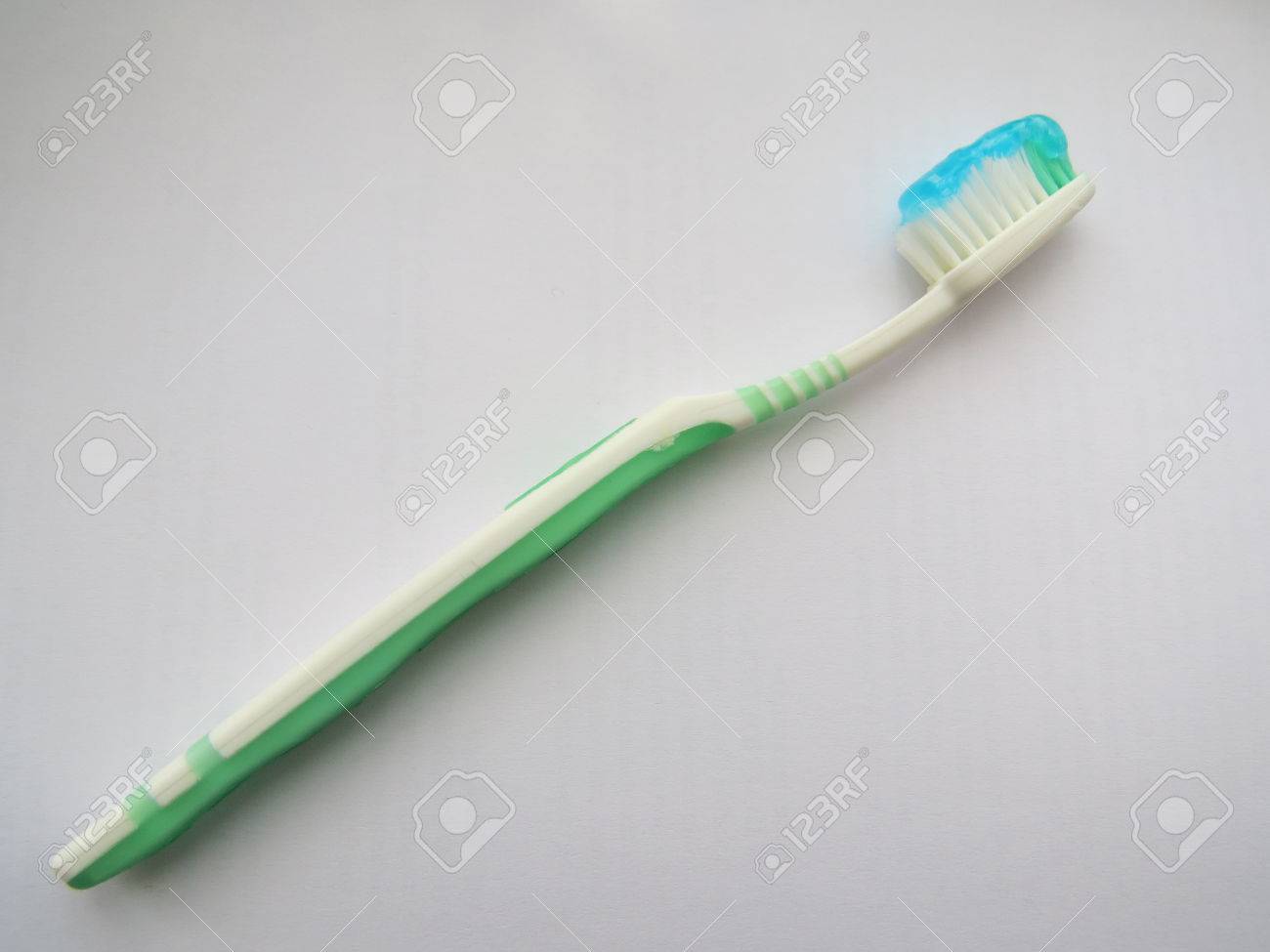 plain toothbrush