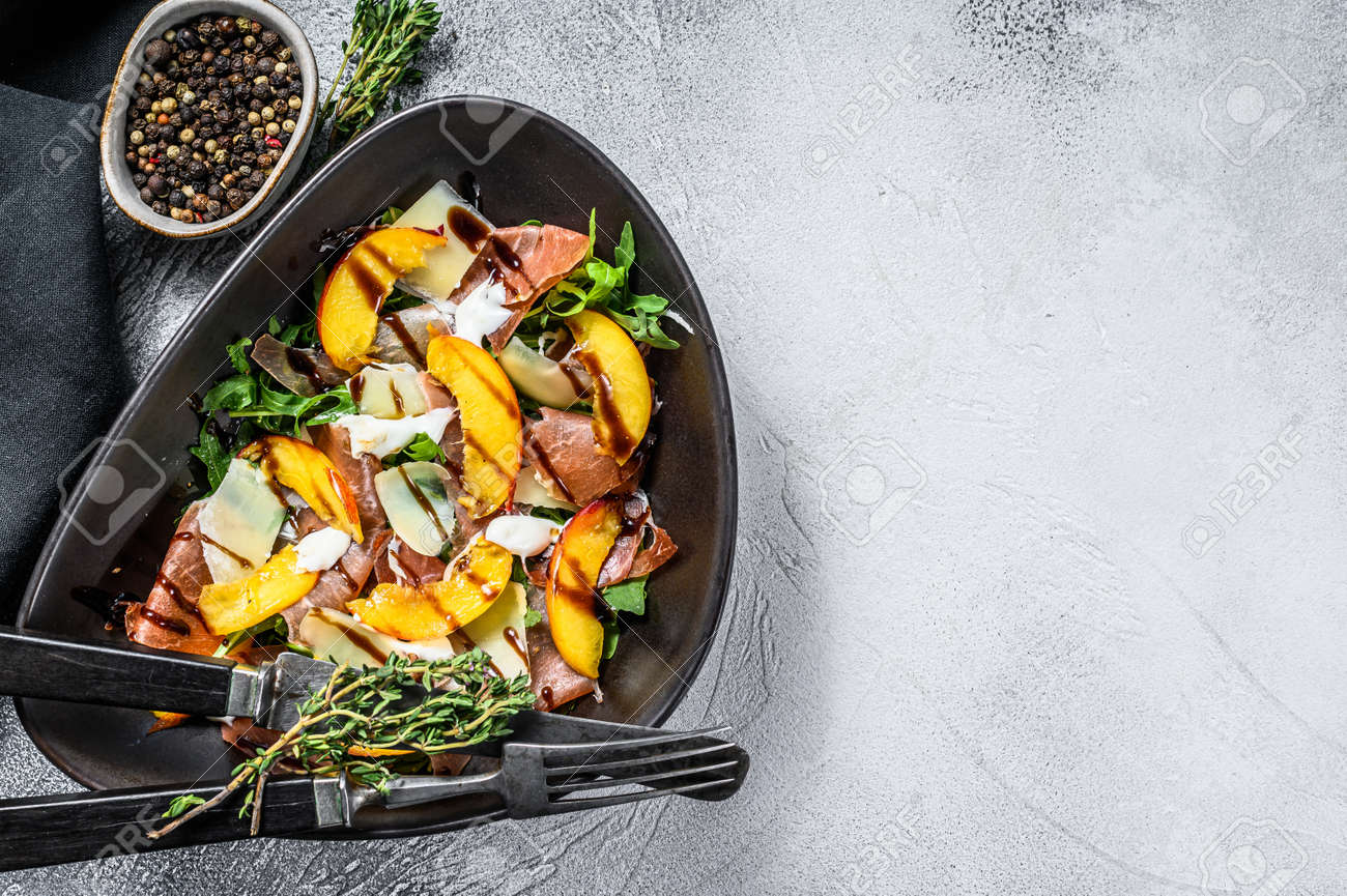 Pagina 5 - Gratis en aanpasbare kleur sjablonen - Canva, image size:1300x865