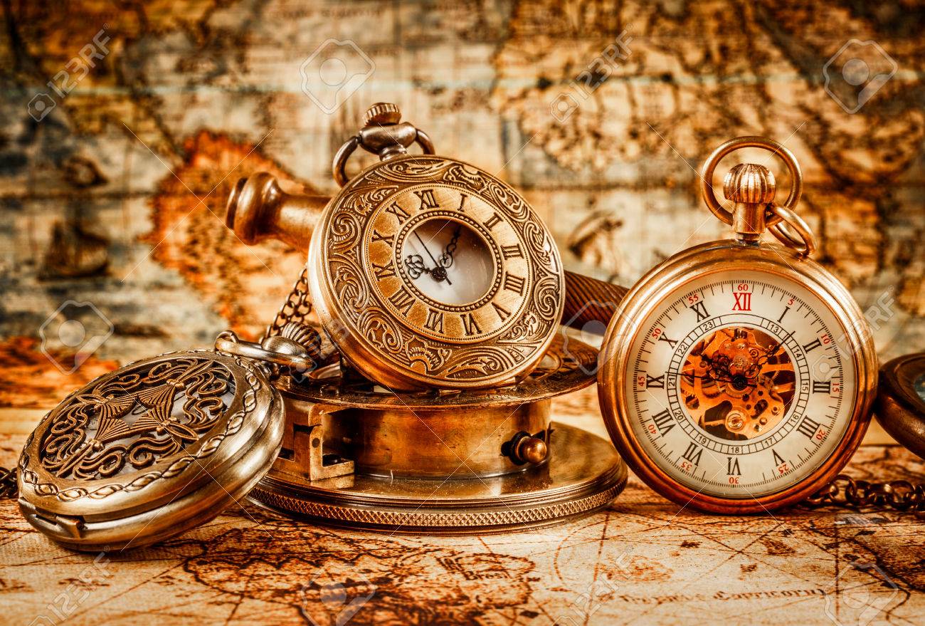 ビンテージ アンティーク懐中時計。の写真素材・画像素材 Image 30619299 