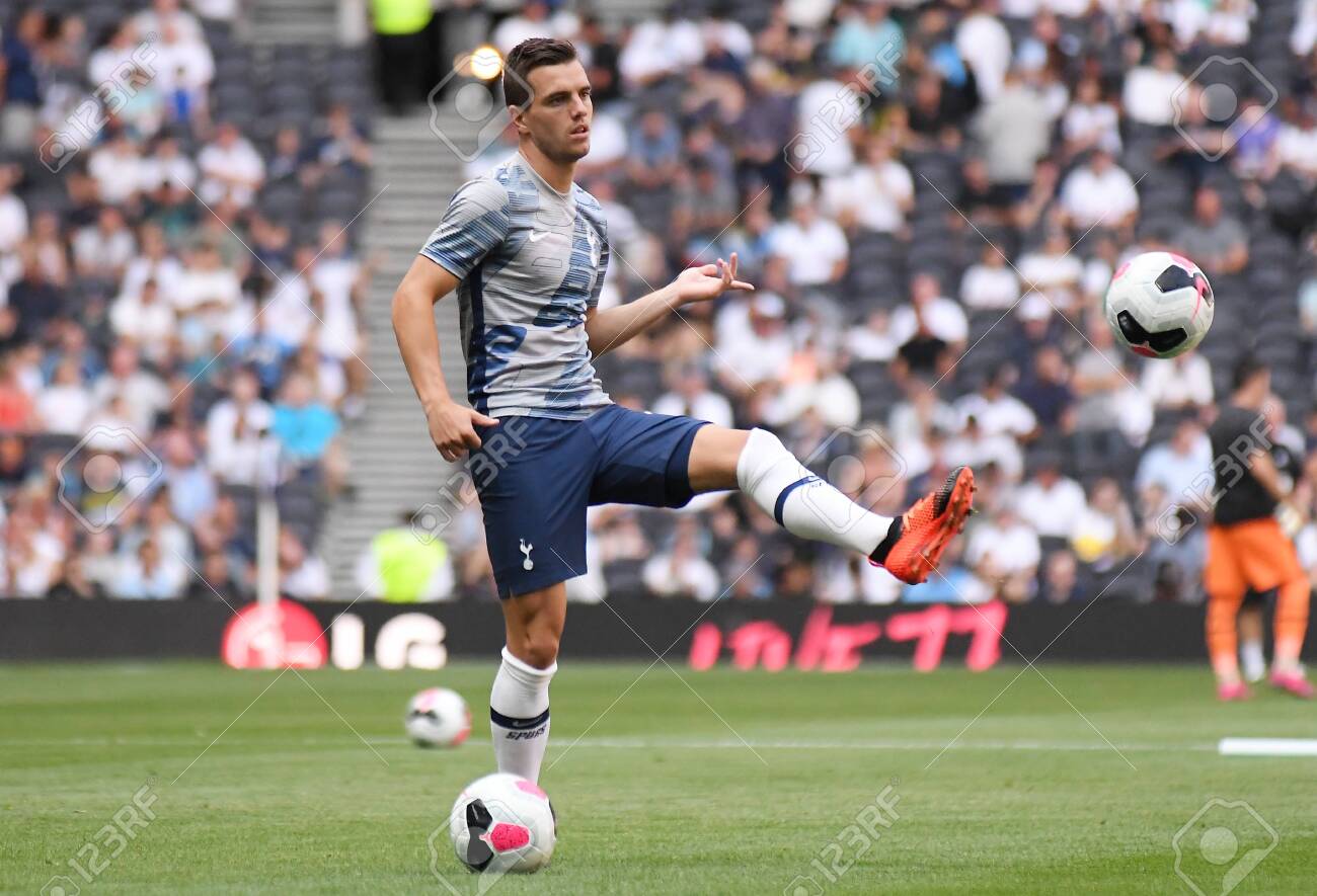 LONDON, ENGLAND - FEBRUARY 22, 2020: Reece James of Chelsea and Harry Winks  of Tottenham pictured during the 2019/20 Premier League game between Chelsea  FC and Tottenham Hotspur FC at Stamford Bridge Stock Photo - Alamy