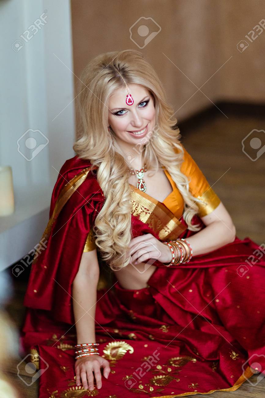 Indian nudesaree Nude Photos 45 Indian nudesaree Nude Photos 82