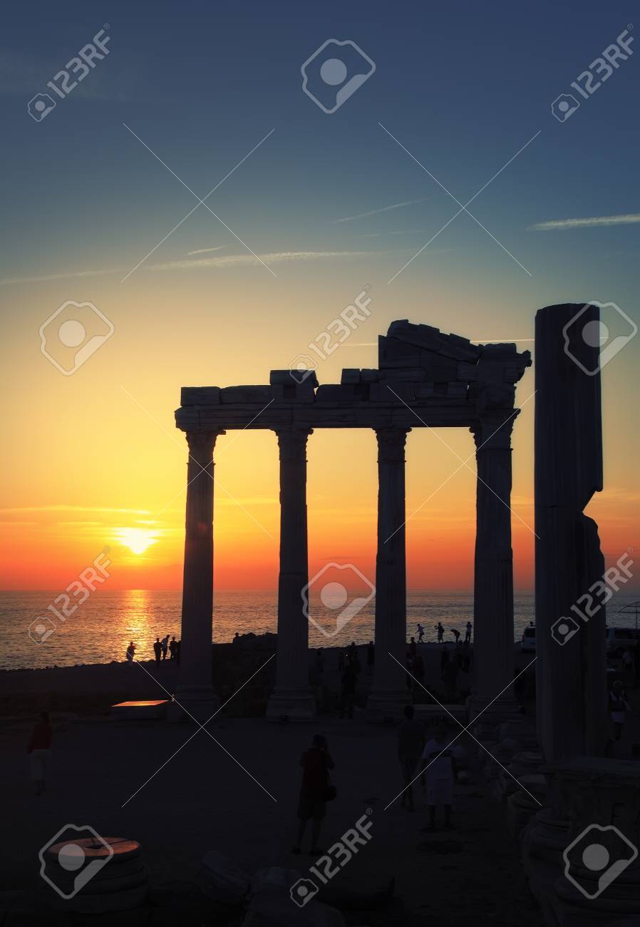 etiam-dictum-ipsum-a-felis