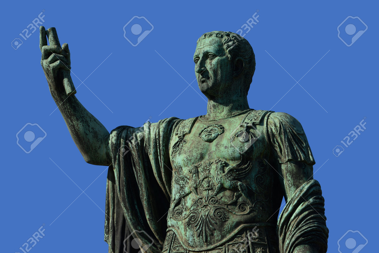 ネルウァ インペリアル フォーラムで 古代ローマの皇帝の銅像 の写真素材 画像素材 Image