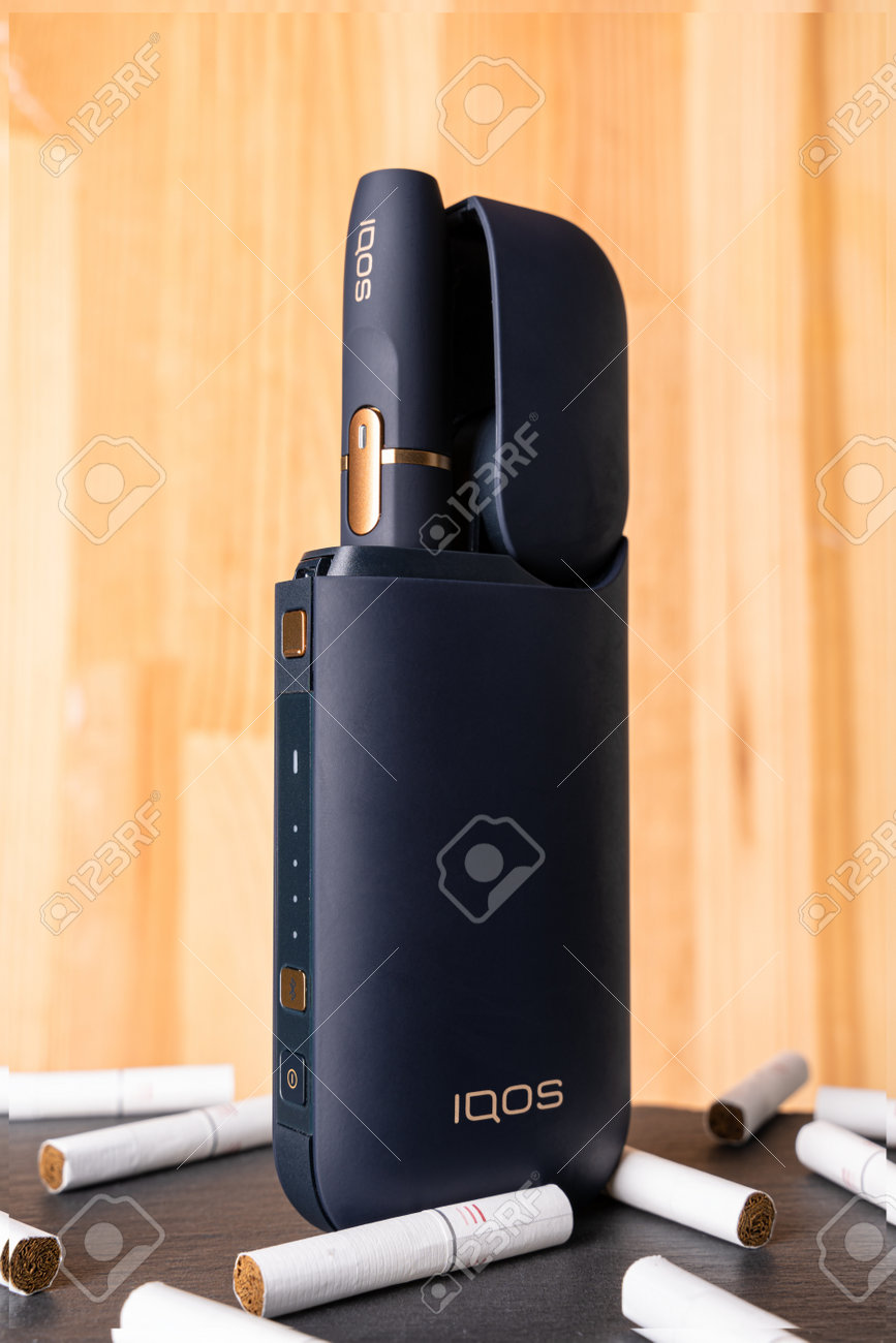 폴란드 그단스크 - 2020년 8월 11일: 말보로 브랜드 소유주인 필립 모리스 인터내셔널이 생산한 담배 난방 시스템 Iqos. 로열티  무료 사진, 그림, 이미지 그리고 스톡포토그래피. Image 153614708