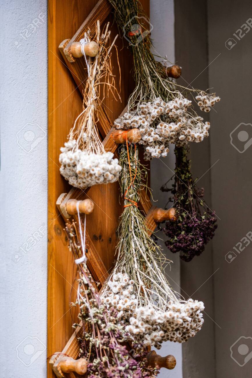 Vintage dried flower wall hanger