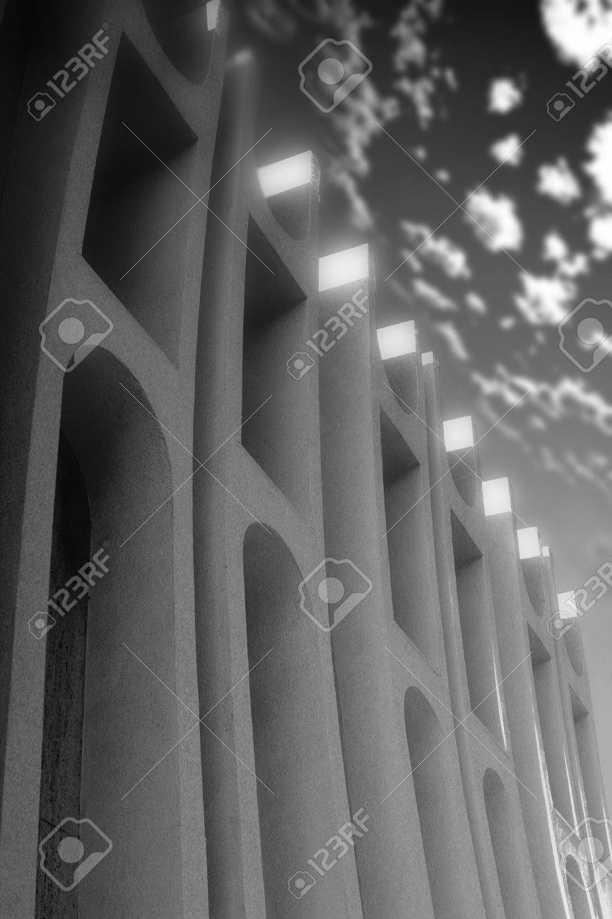 einzigartige architektonische gebäude moderne architektur architektonische detail eine einzigartige artdecostil gebäude und drmatic wolken standardbild eine einzigartige und einzigartige architektonische gebäude moderne architektur architektonische detail eine einzigartige artdecostil gebäude und drmatic wolken standardbild eine einzigartige und