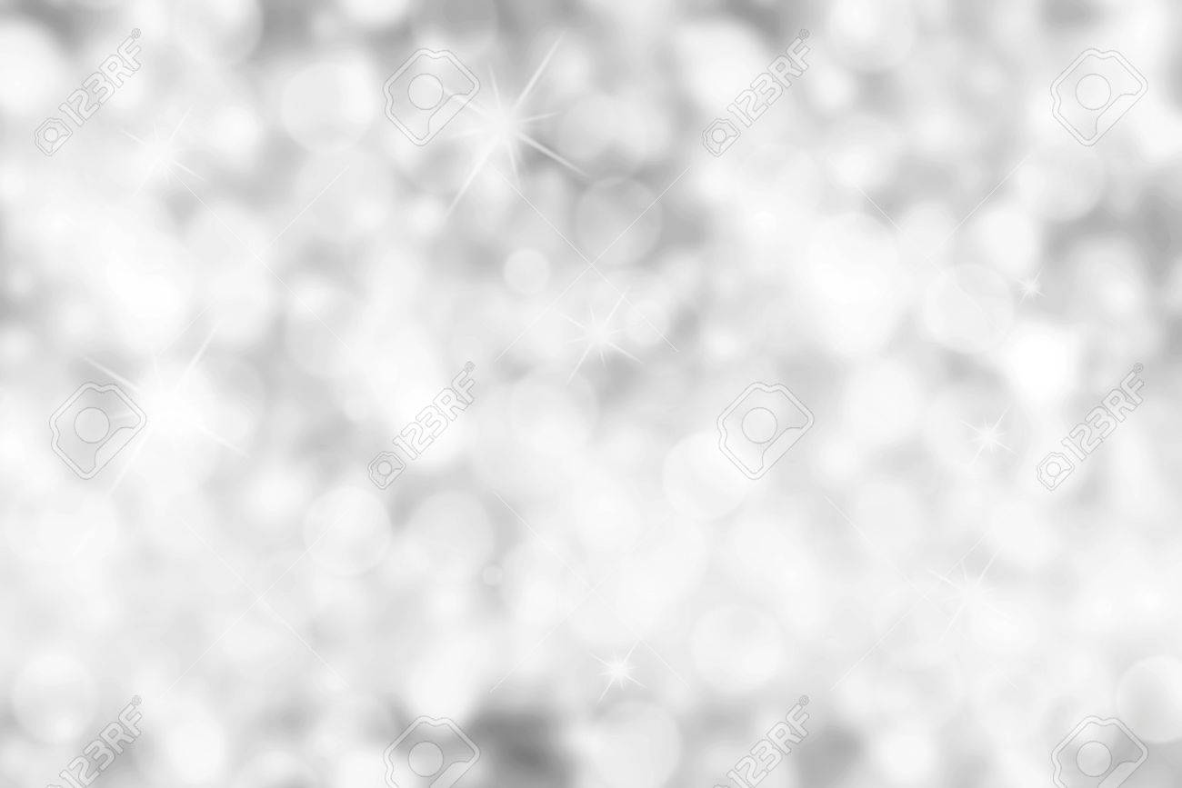 シルバー 背景のボケ味 銀ぼやけた壁紙 の写真素材 画像素材 Image