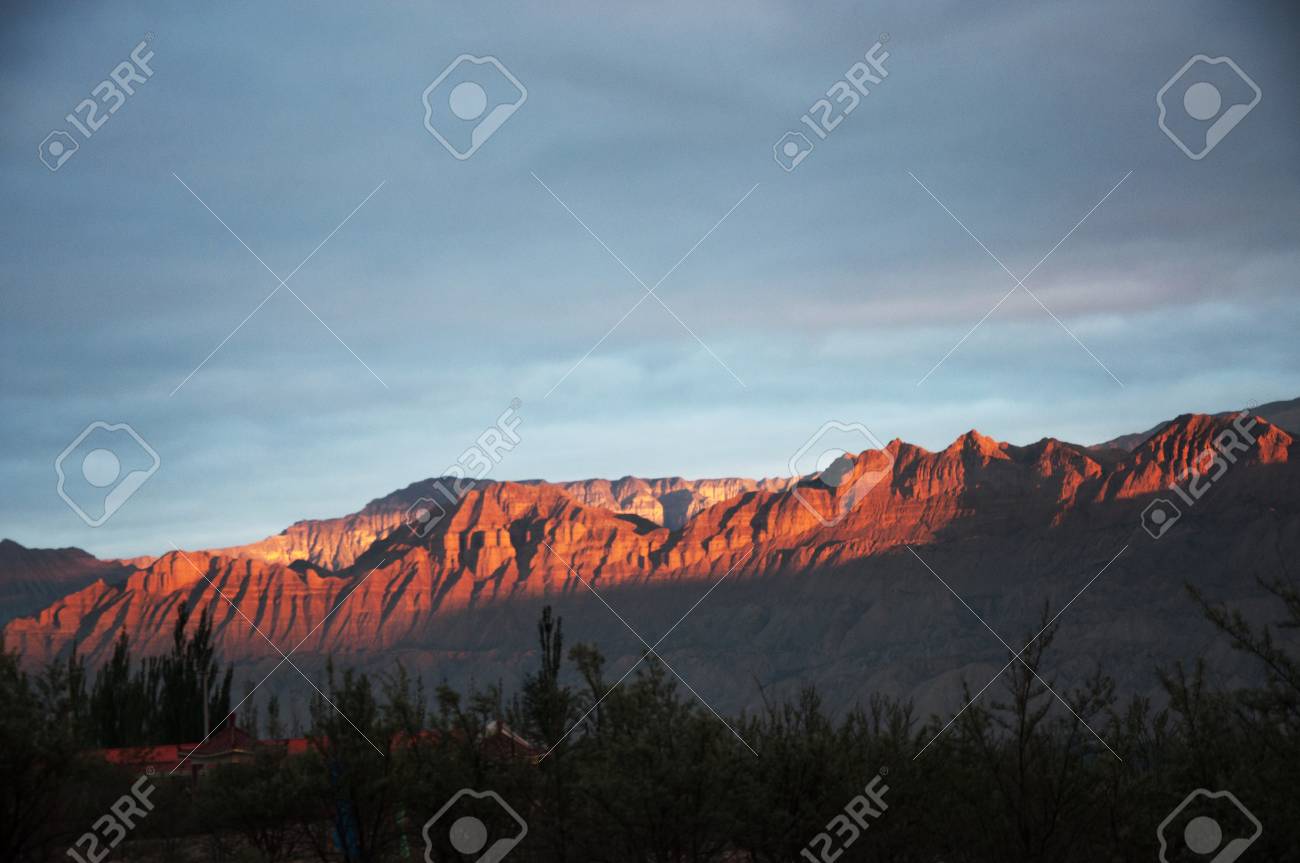 etiam-dictum-ipsum-a-felis