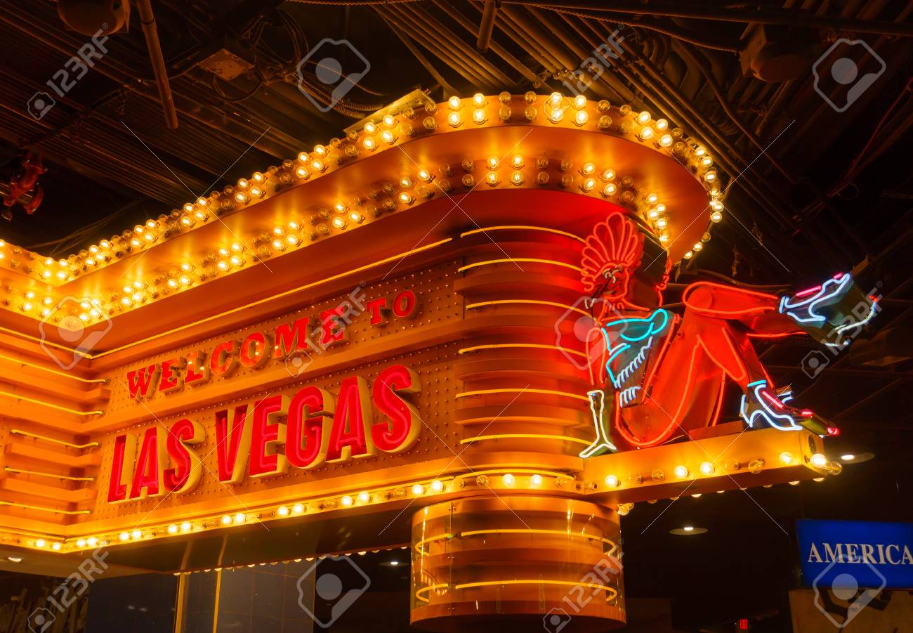 미국 라스베이거스 - 2018년 9월 10일: 카지노 입구의 환영 네온사인 로열티 무료 사진, 그림, 이미지 그리고 스톡포토그래피.  Image 127738959