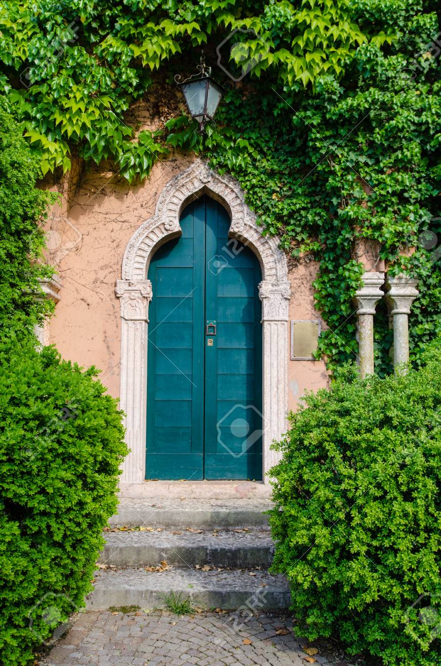 【世界で一枚だけの絵】不思議の扉 不思議の扉 午後の教室』大森望（編）｜ノベツ