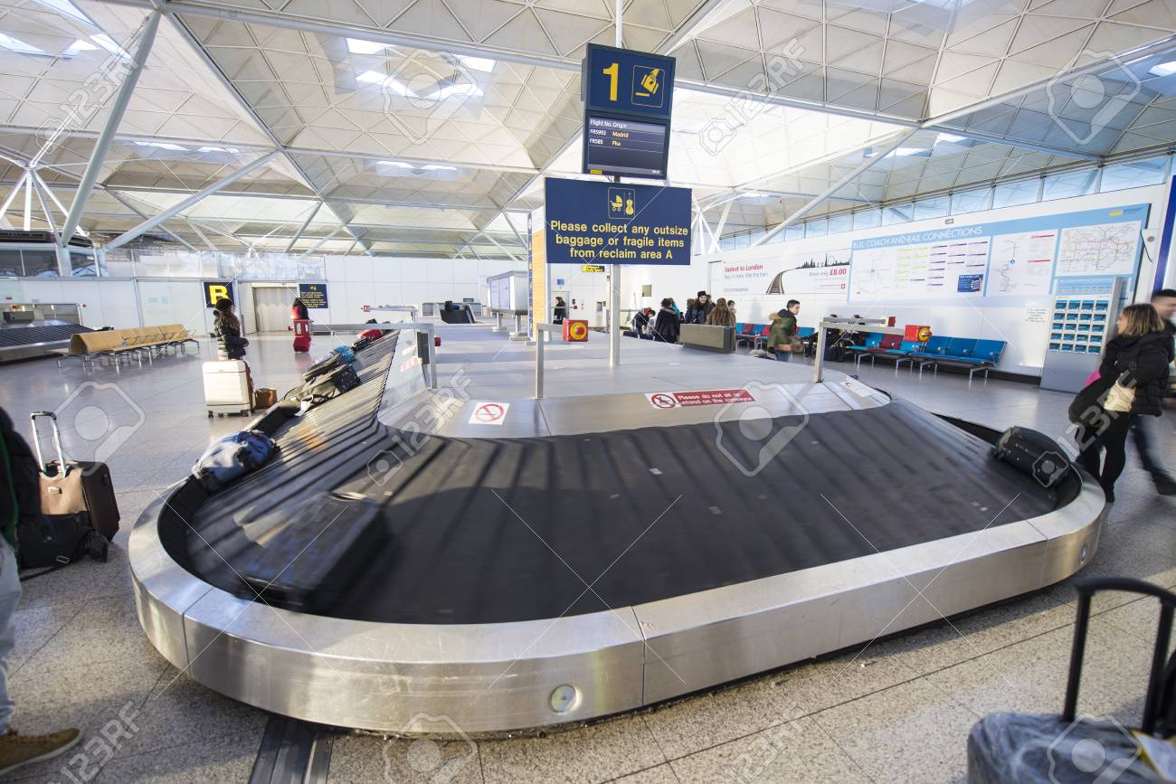 ロンドン ジェン 14 スタンステッド空港手荷物受取所 Jenuary 14 15年 1740 万人の乗客と英国で第 4 最も忙しい空港だった の写真素材 画像素材 Image ロンドン ジェン 14 スタンステッド空港手荷物受取所 Jenuary 14 15年 1740 万人の乗客と英国で第 4 最も忙しい空港だった の写真素材 画像素材 Image