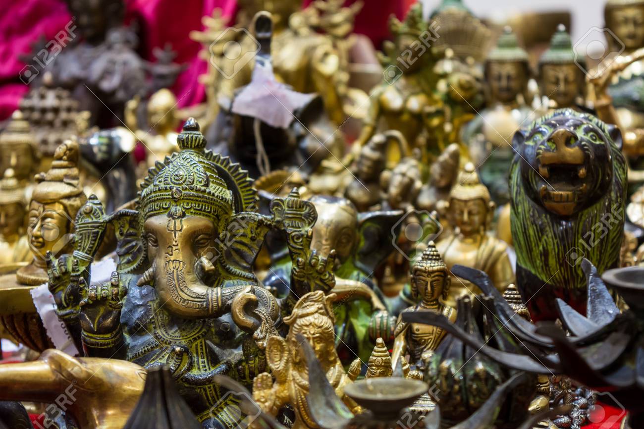 インドお土産の市場の販売の背景をぼかし の写真素材 画像素材 Image