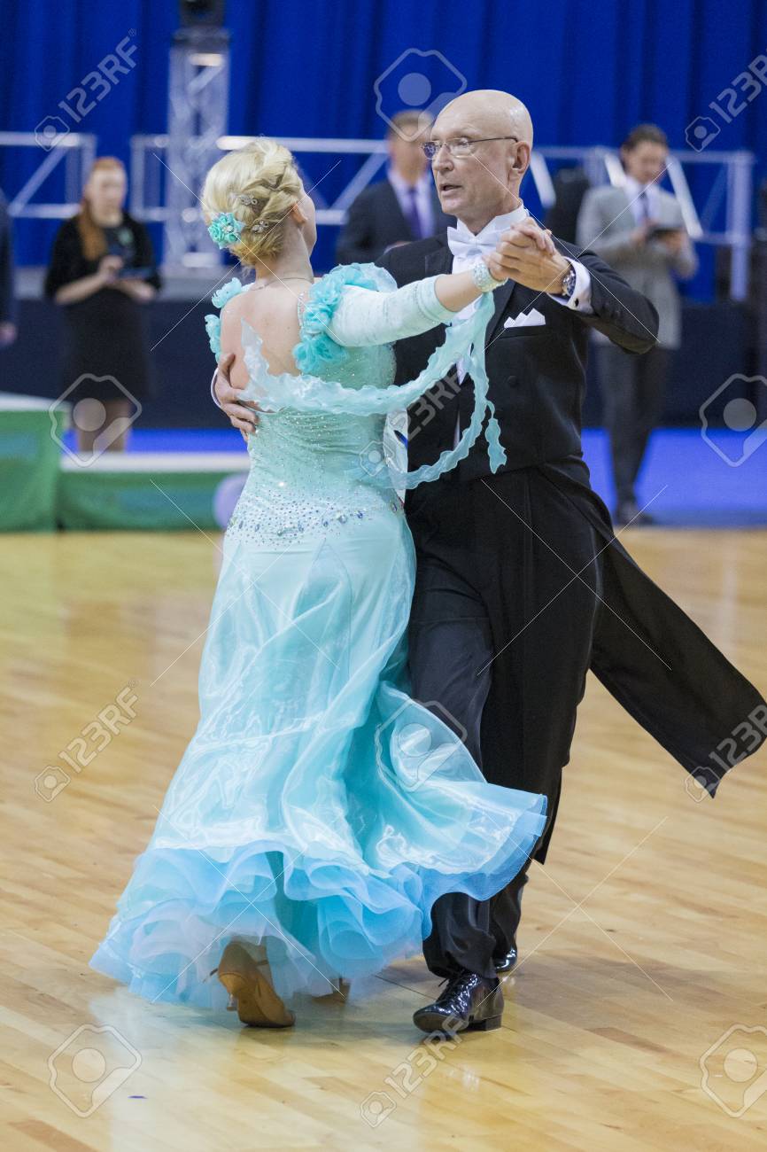 ミンスク ベラルーシ 2 月 18 17 Kaplin アナトリー Zhudrik エカテリーナ シニア ダンス カップルは Wdsf ミンスク オープン ダンス フェスティバル 17 選手権にヨーロッパの標準的なプログラムを実行 17 年 2 月 19 日にミンスク ベラルーシ の写真