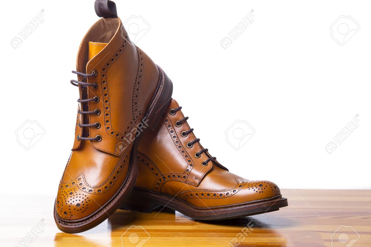 mens tan leather brogue boots