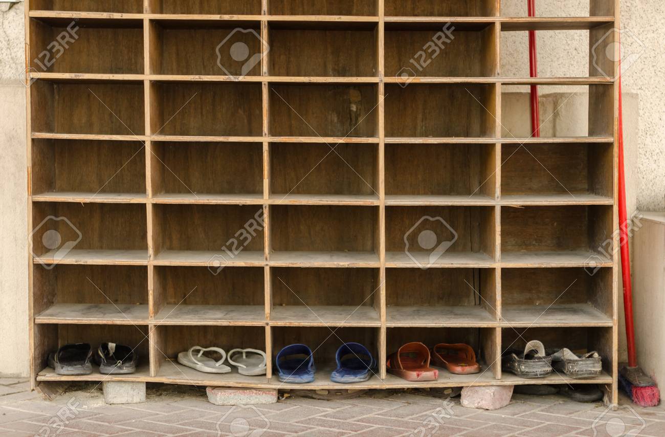 wooden shoe rack olx