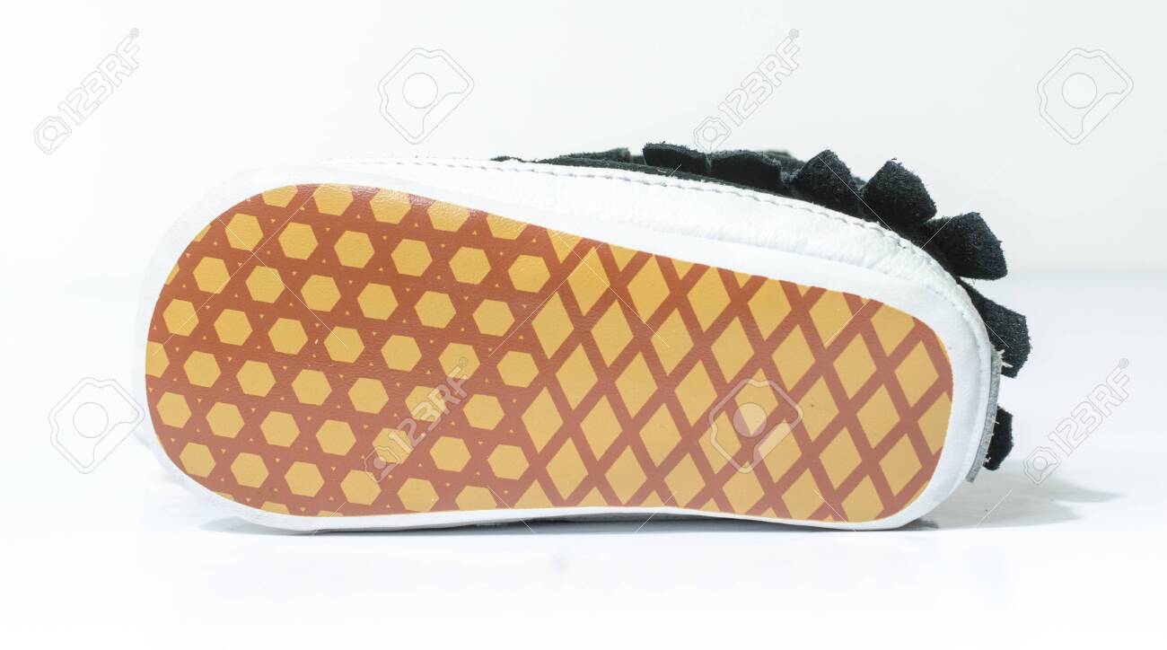 black soft sole shoes