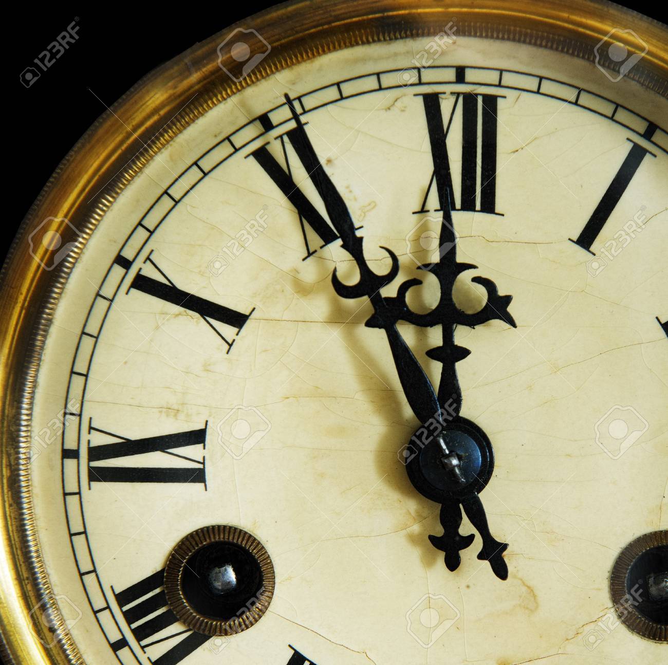 Free Images : watch, vintage, antique, clock, hour, old, machine, gothic,  circle, medieval, art, symmetry, historical, archaeological site, ancient  history, maya civilization 3072x3072 - - 816822 - Free stock photos - PxHere, image size:1300x1294