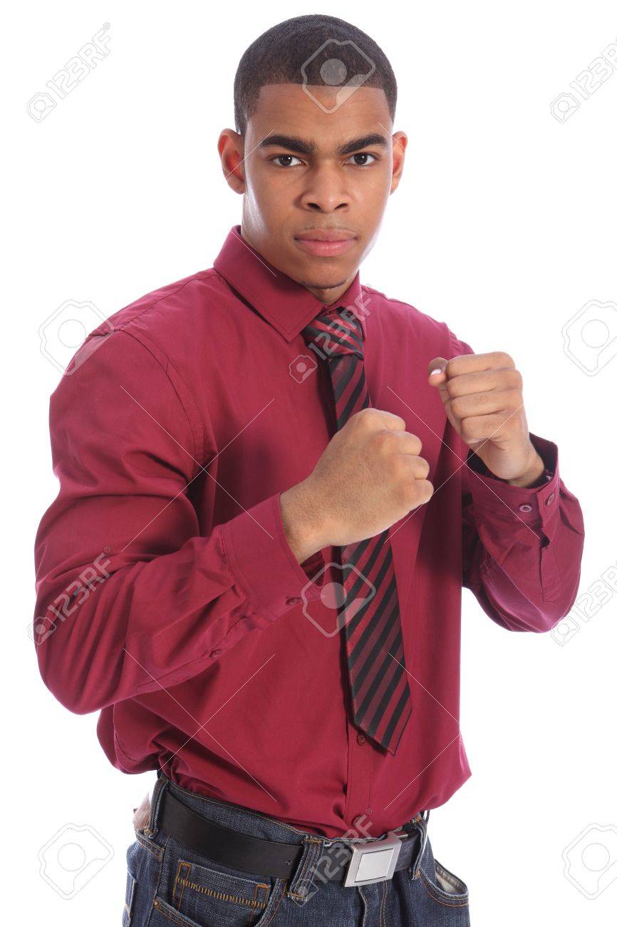 camisa roja con corbata