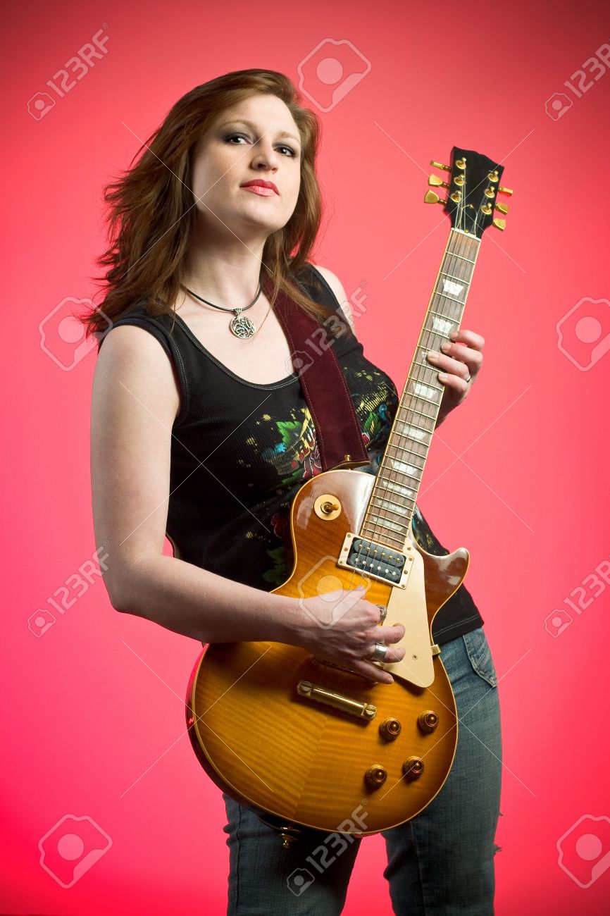 hot-girls-with-guitar