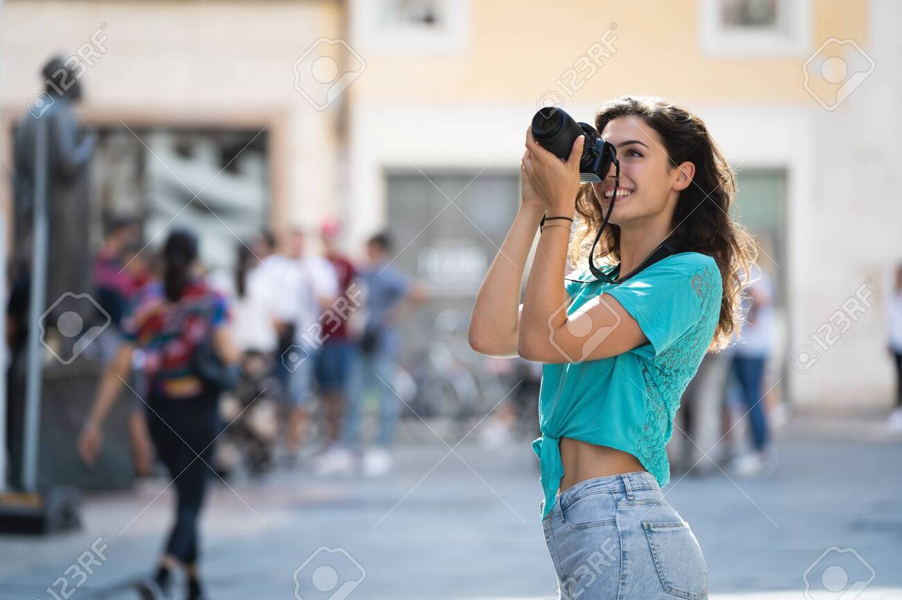 Davide MarconciniAmateur Photographer Girl With Camera