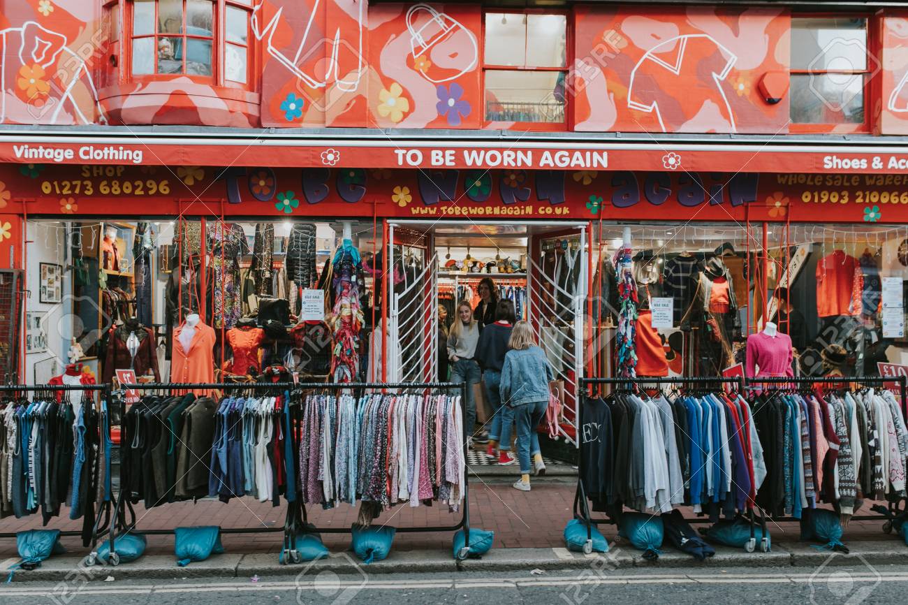 vintage clothes shopping